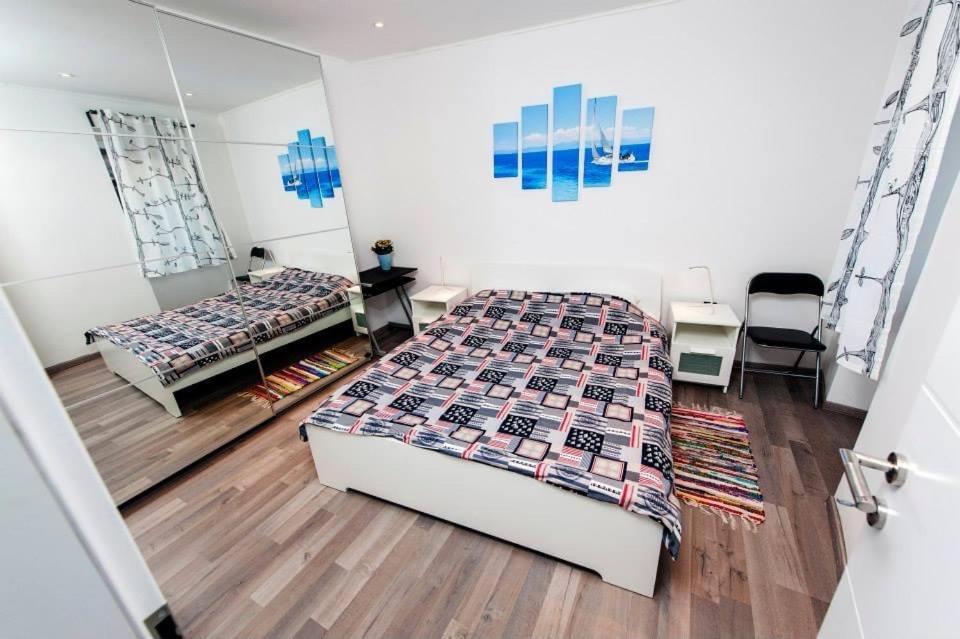 Apartman Puzzle โรวีน ภายนอก รูปภาพ